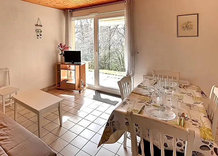 Les Chenes Rouges - Appt Avec Piscine Partagee